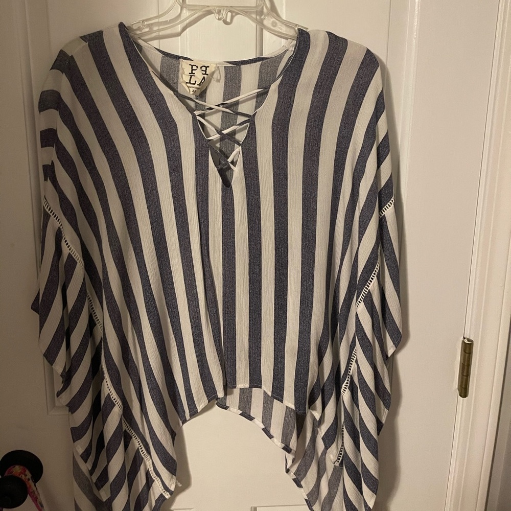 Boutique flowy top